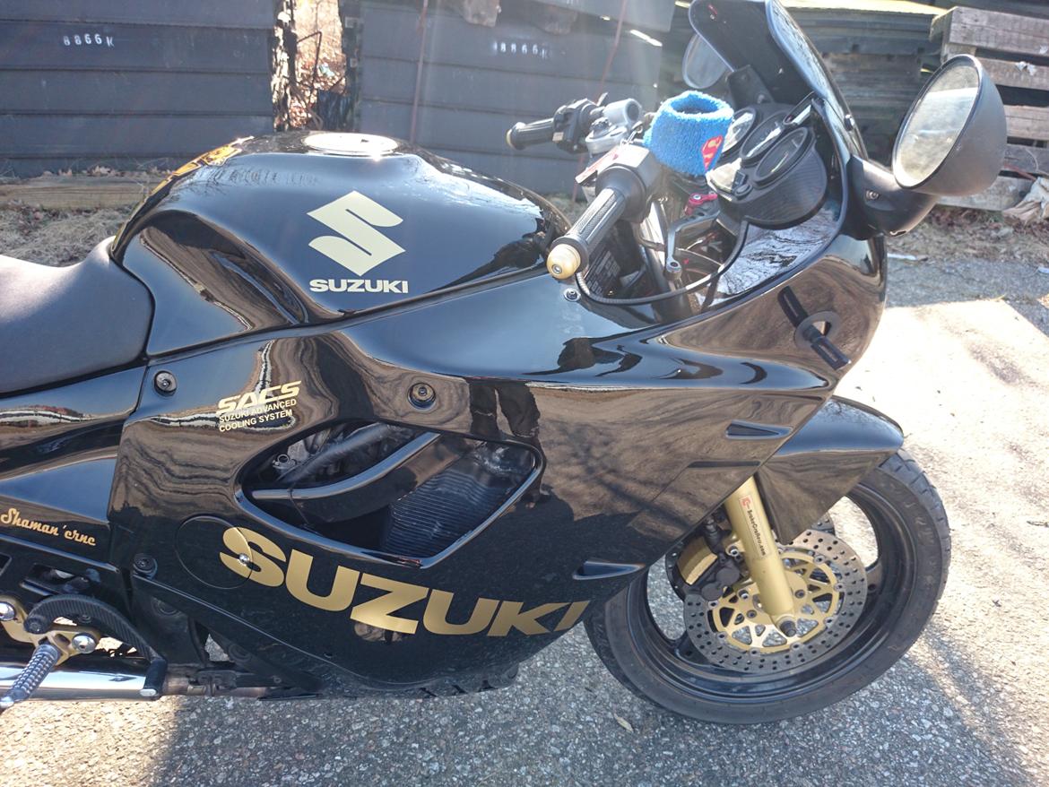 Suzuki GSX 600F SOLGT billede 23