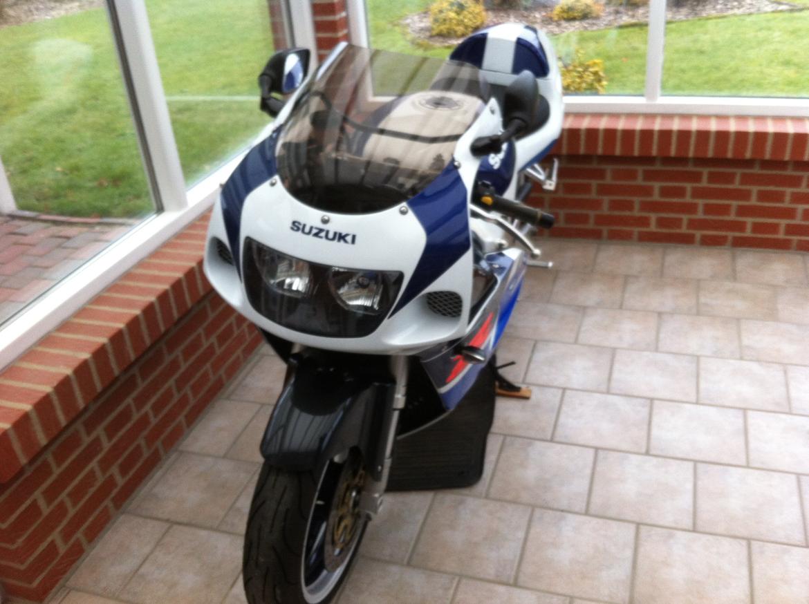 Suzuki GSXR 750 Srad billede 2