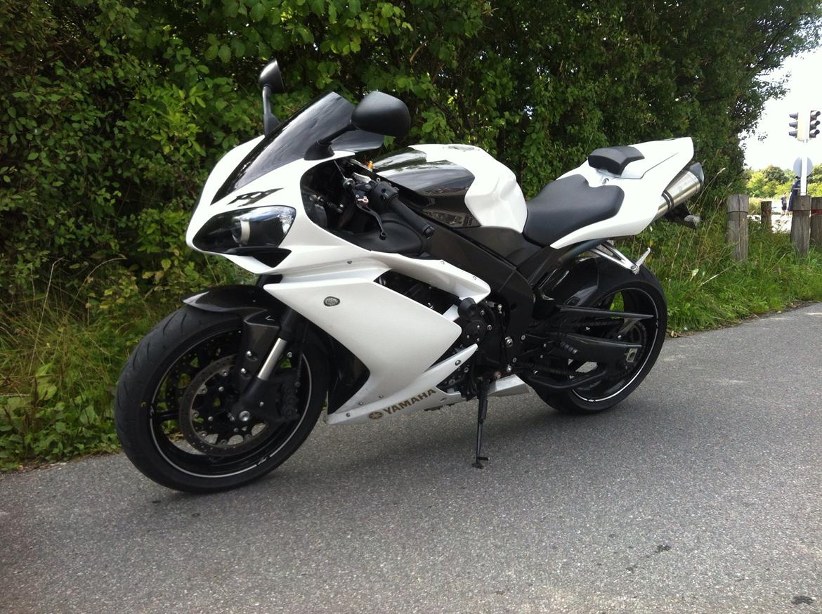 Yamaha R1 RN19 billede 1