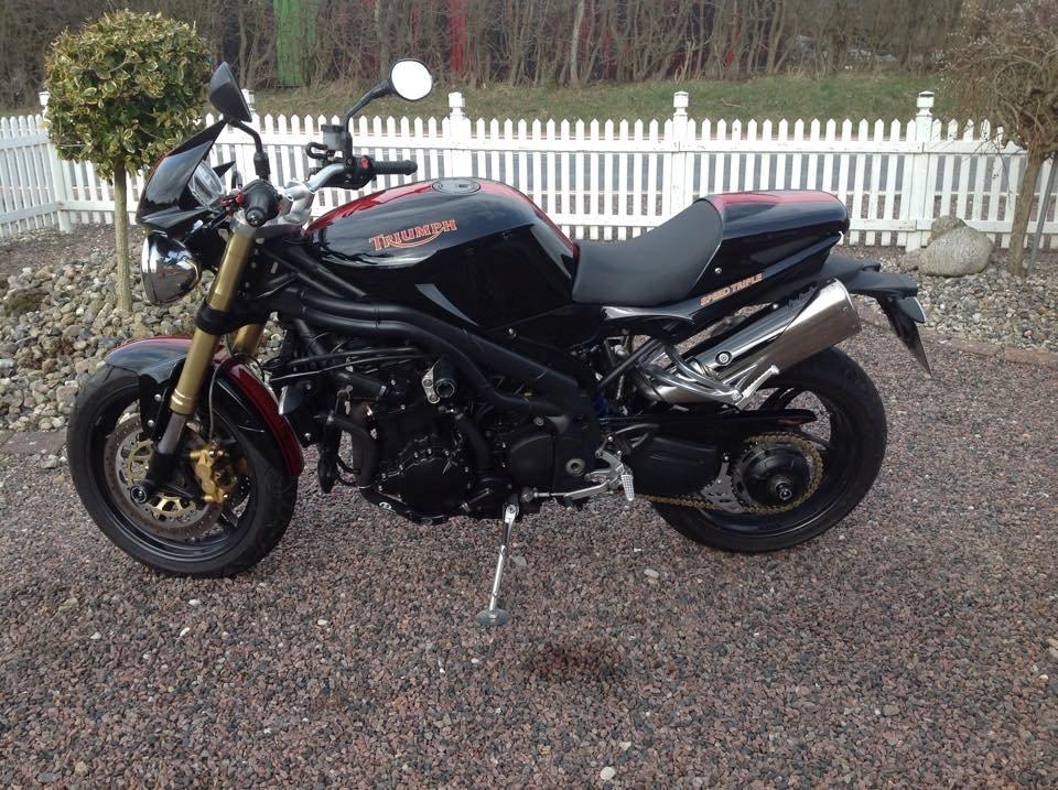 Triumph Speed Triple 1050 billede 2