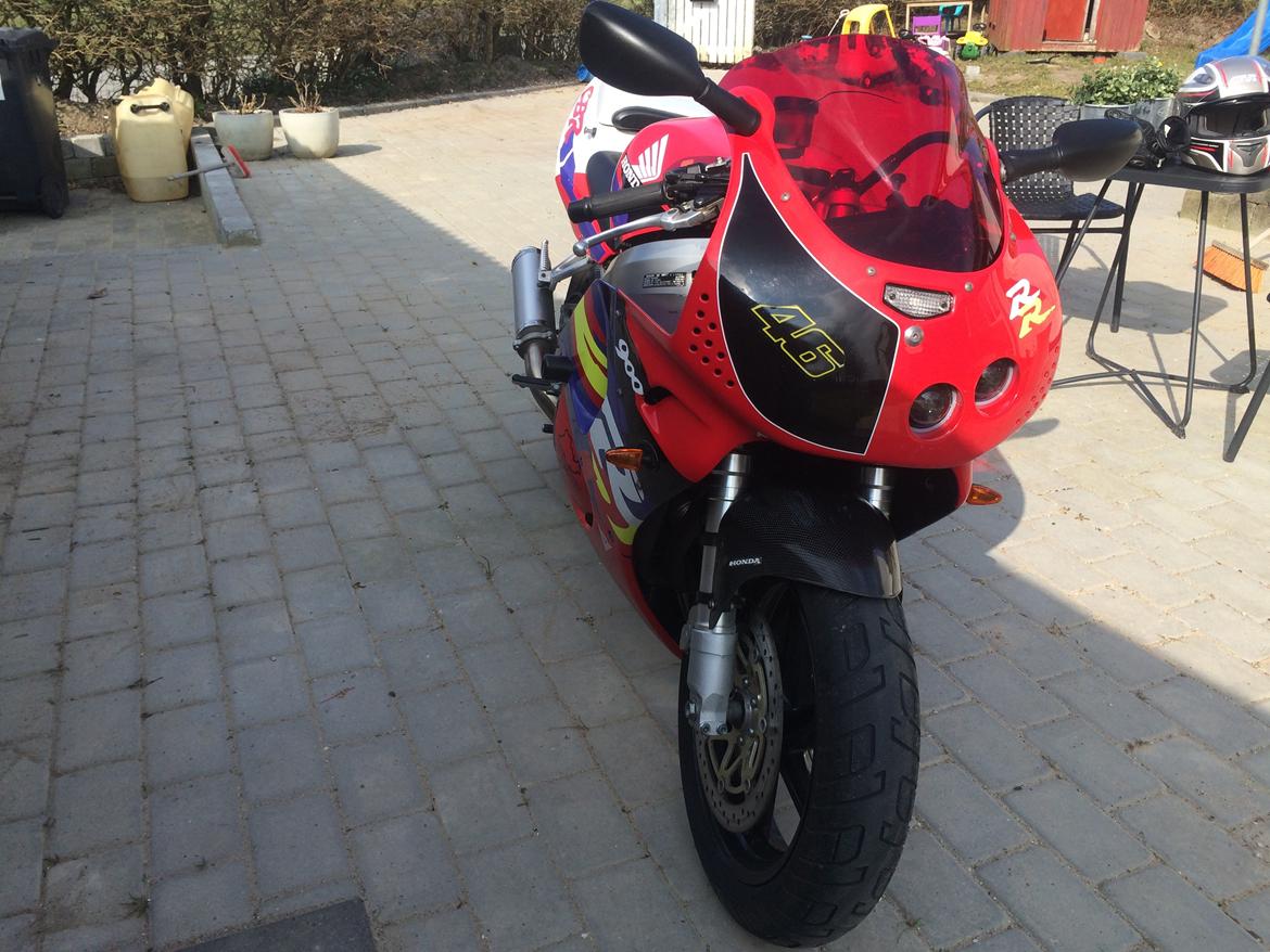 Honda CBR 900 RR Fireblade billede 3