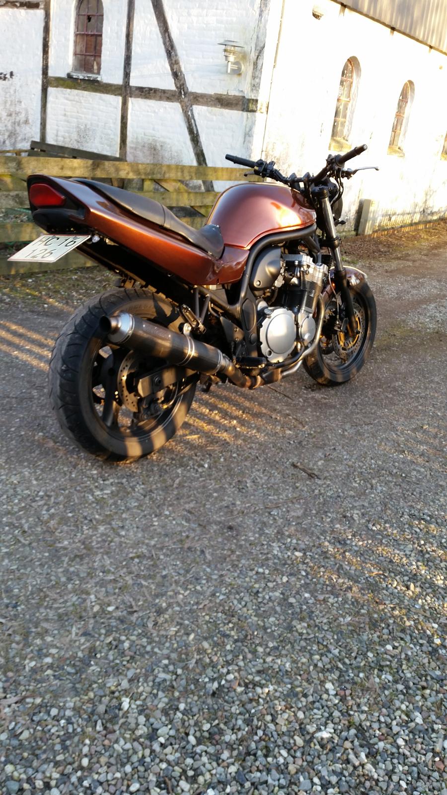 Suzuki Bandit 600 (GSF) billede 3