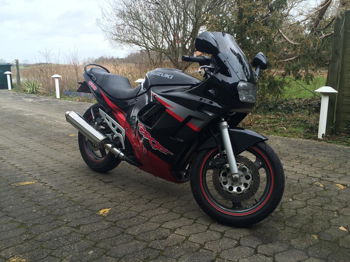 Suzuki Gsx 600 F billede 1