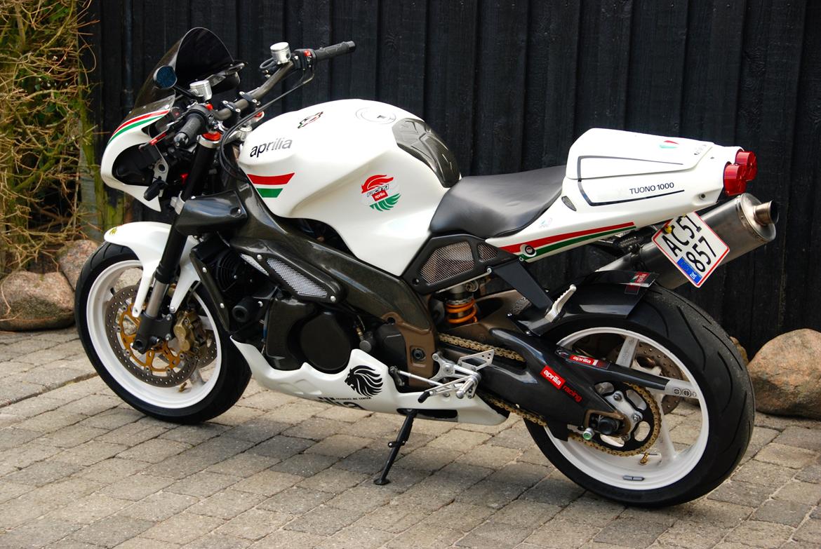 Aprilia rsv 1000 tuono billede 7