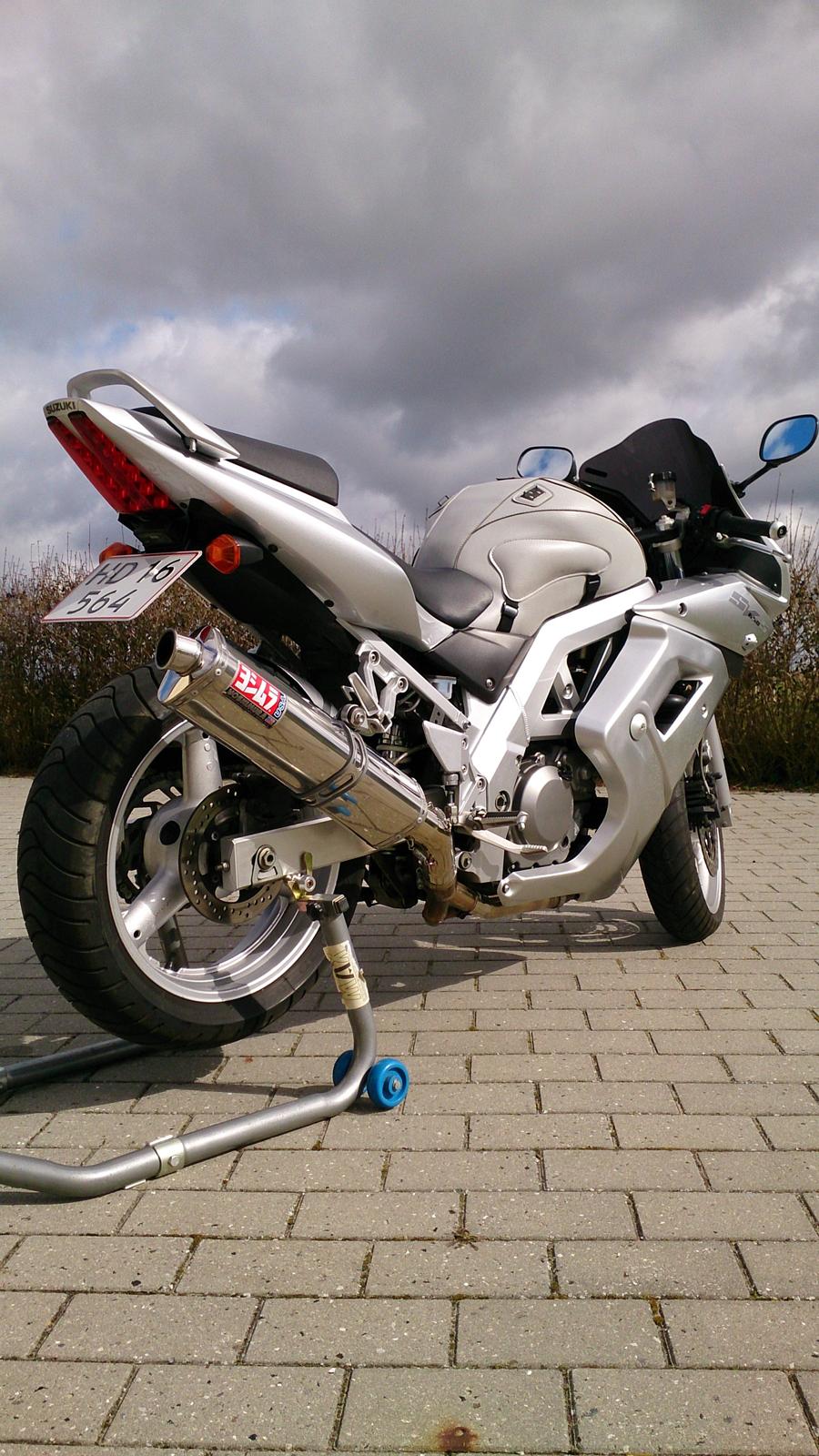 Suzuki SV 650 S *SOLGT* billede 4