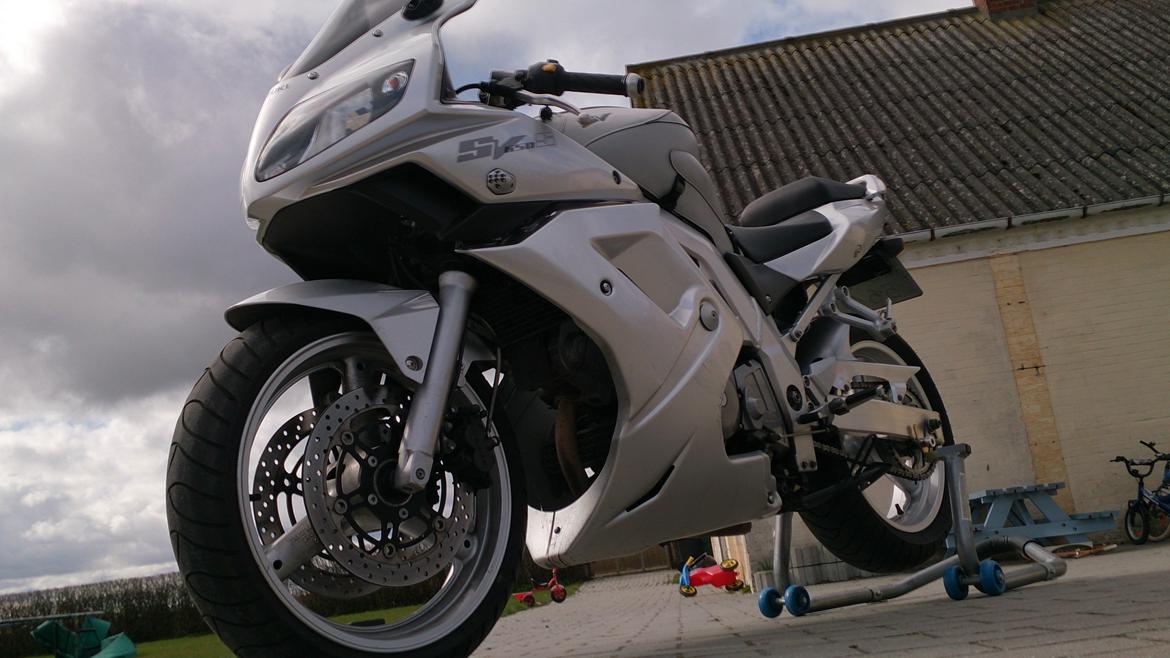 Suzuki SV 650 S *SOLGT* billede 15