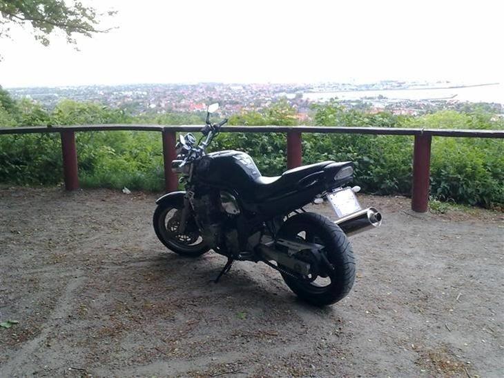 Suzuki GSF 600S billede 6