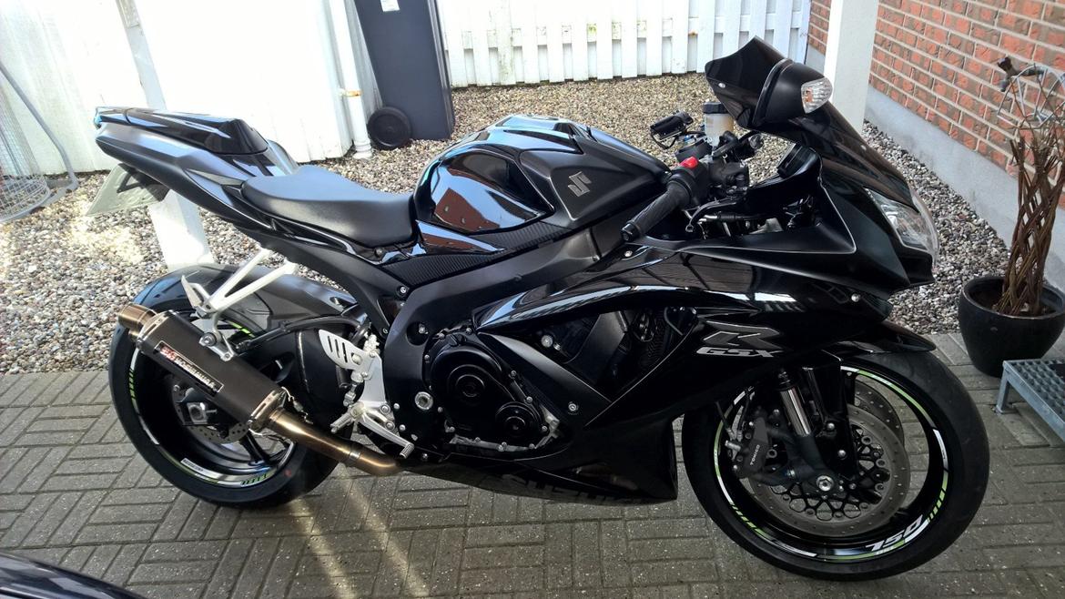 Suzuki GSXR 750 - Solgt billede 1