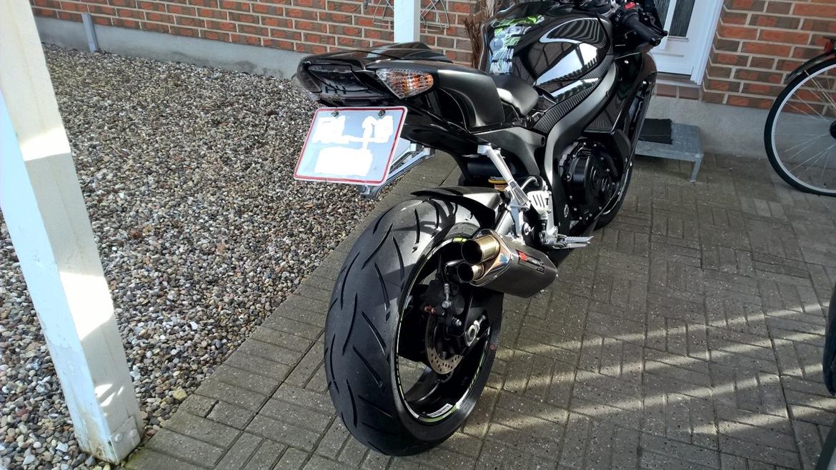Suzuki GSXR 750 - Solgt billede 3