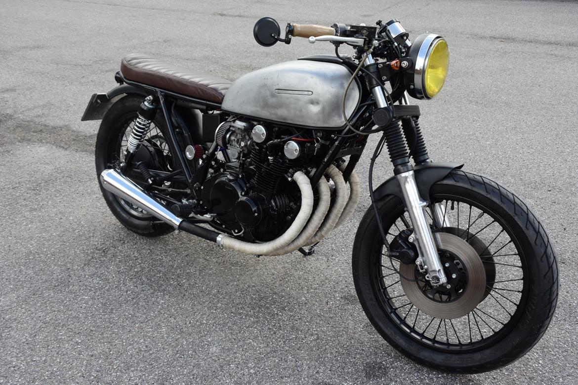 Suzuki GS 550 Cafe Racer billede 1