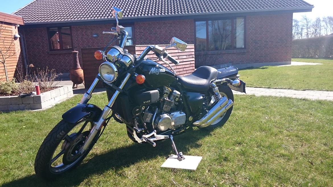 Honda VF750c Magna billede 5