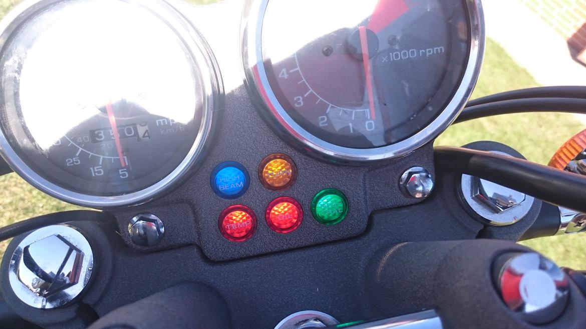 Honda VF750c Magna - LED idiot lights billede 10