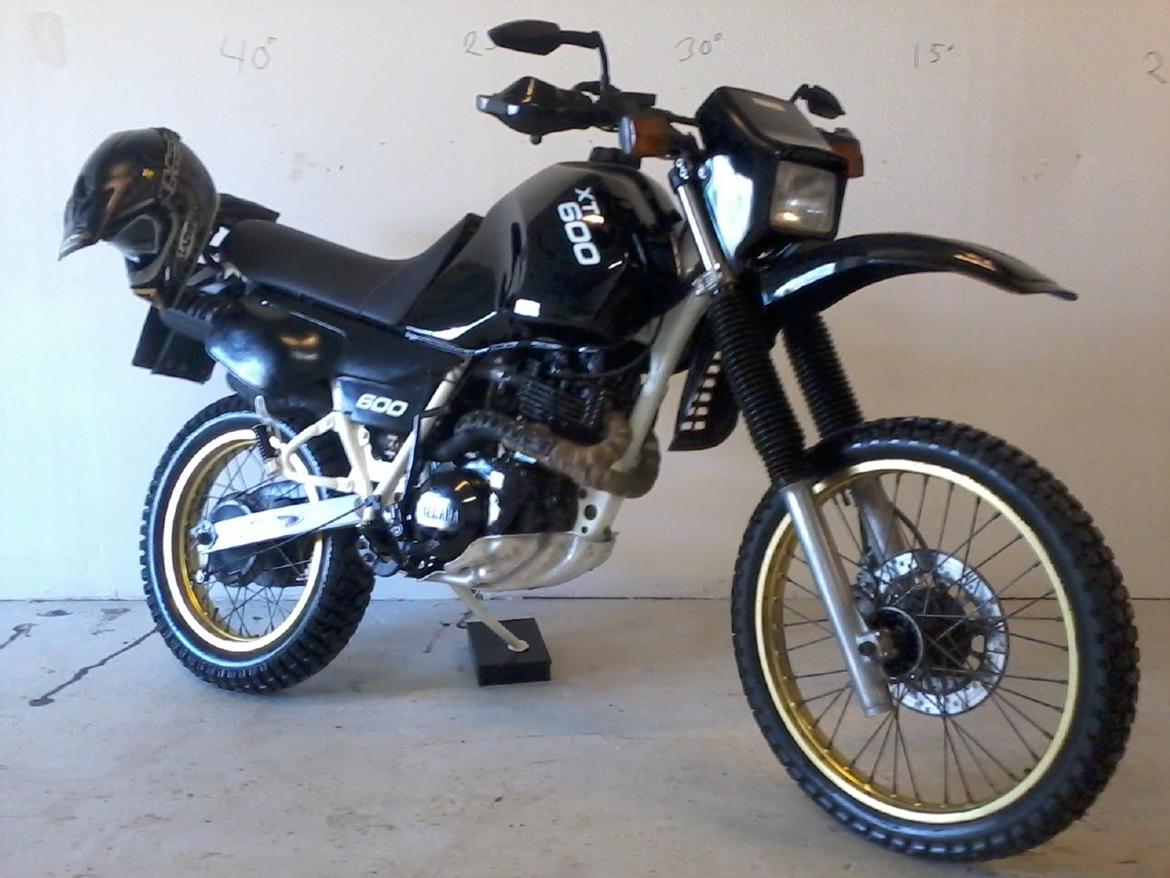 Yamaha XT 600 Tenere - Det færdige resultat - blinklys som er kommet på efterfølgende. billede 1