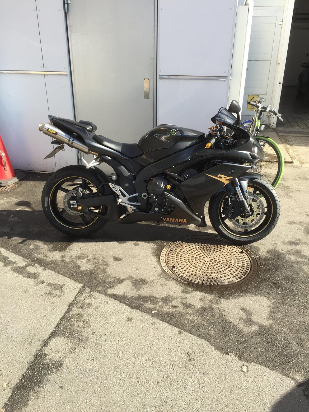 Yamaha  YZF R1 RN19 billede 14