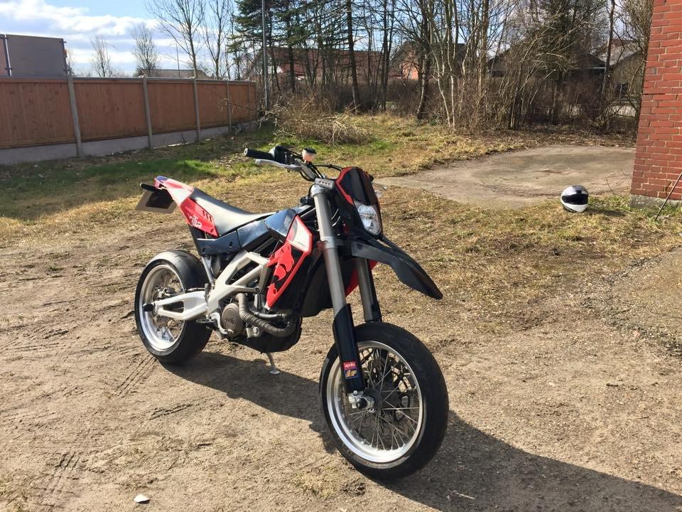 Aprilia SXV550 Motard billede 1