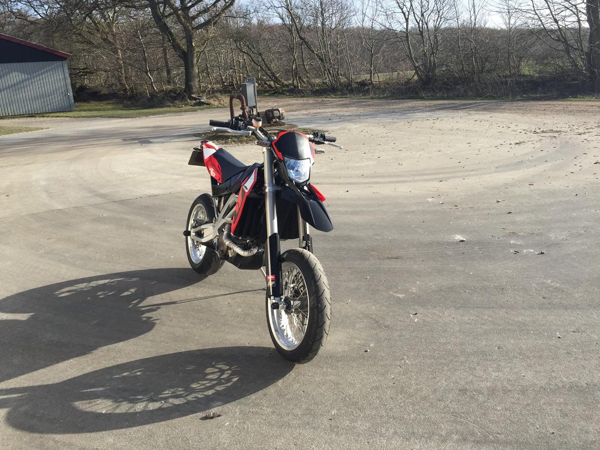 Aprilia SXV550 Motard billede 5