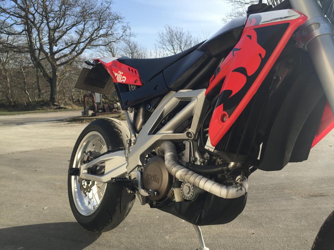 Aprilia SXV550 Motard billede 10