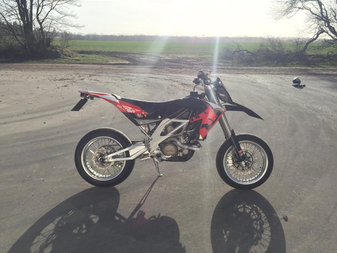 Aprilia SXV550 Motard billede 9