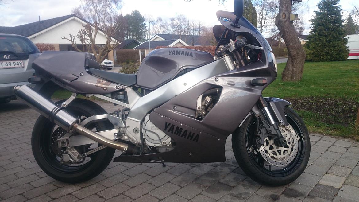 Yamaha YZF750SP billede 3