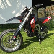 Aprilia sxv 550