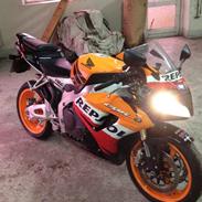 Honda CBR1000RR fireblade repsol