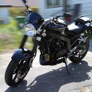 Hyosung GT 250 Naked