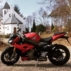 BMW S 1000 R