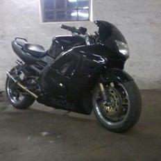 Honda cbr 600 f2 , MV9