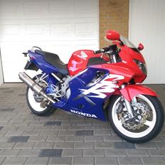 Honda CBR 600 F4
