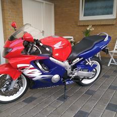 Honda CBR 600 F4
