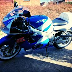 Suzuki GSXR 600 srad