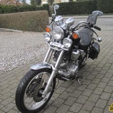 Yamaha XV VIRAGO