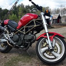 Ducati Monster 600