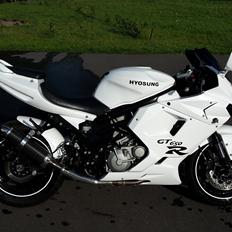 Hyosung GT 650 R