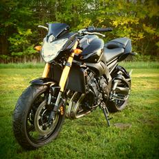 Yamaha FZ8