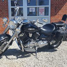 Yamaha XVS 1100 Dragstar Classic