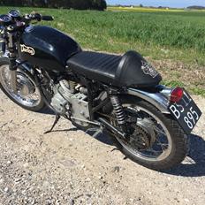 Norton ducton ( norton ,/ ducati moror)