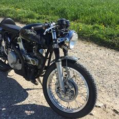 Norton ducton ( norton ,/ ducati moror)