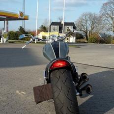 Suzuki Intruder