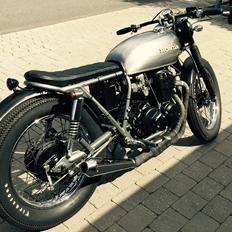 Honda CB400F - Cafe - Brat stilen