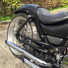 Suzuki VS 700