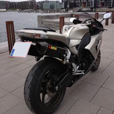 Kawasaki ZX10R (solgt)