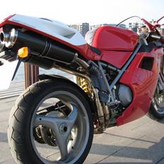 Ducati 748 (solgt)