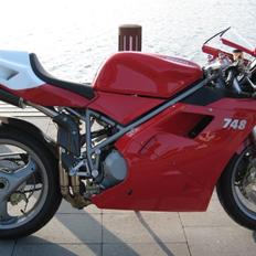 Ducati 748 (solgt)