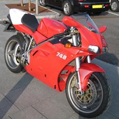 Ducati 748 (solgt)