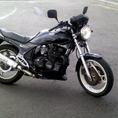 Yamaha XJ 600