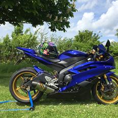 Yamaha R6