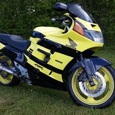 Honda CBR 1000 F