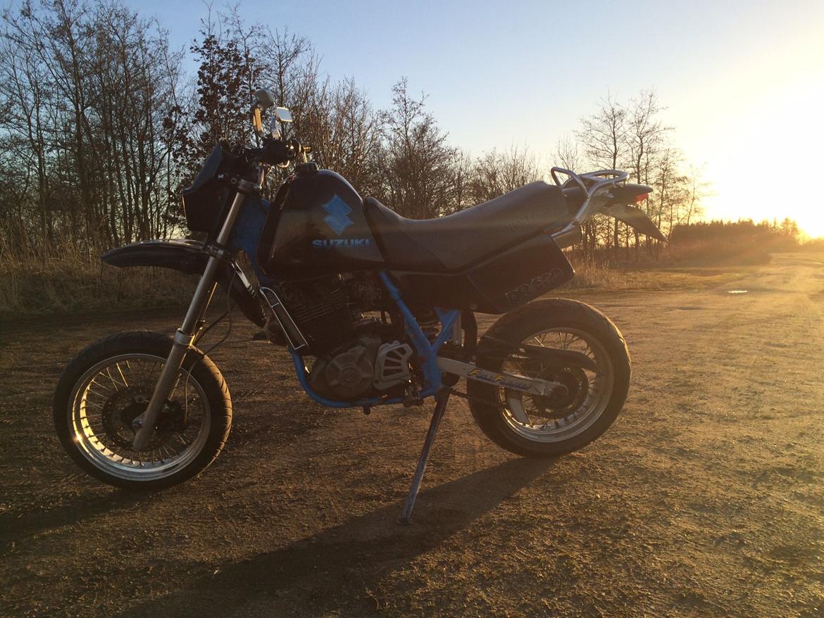 Suzuki DR 600 R billede 6