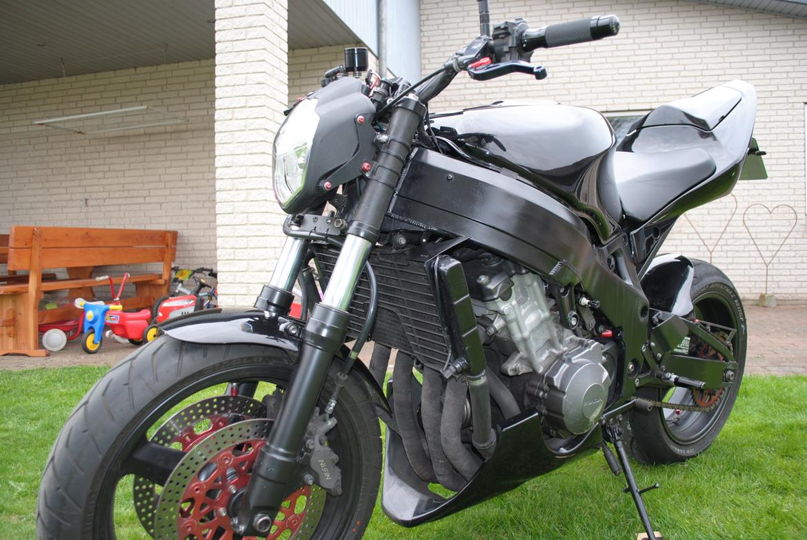 Honda cbr 900 street fighter billede 5